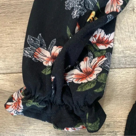 Weekends by Suzanne Betro Blouse - Picture 7 of 10